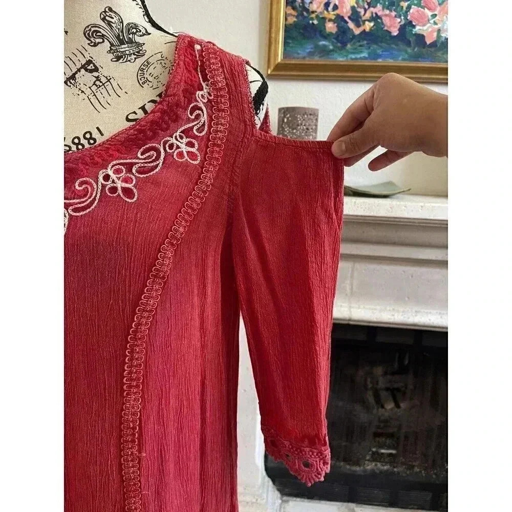 South‎ Main Dress Sz L/XL Red Embroidered Lace Hem Shoulder Slit Long Sleeve - Picture 2 of 11